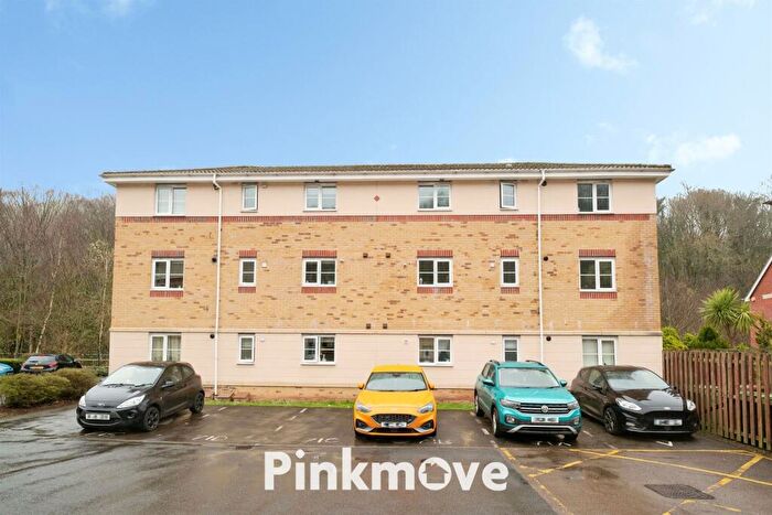 2 Bedroom Flat For Sale In Coed Celynen Drive, Abercarn, Newport, NP11