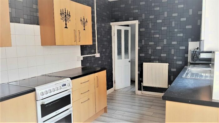 3 Bedroom Terraced House To Rent In Corporation Road, Grimsby, DN31