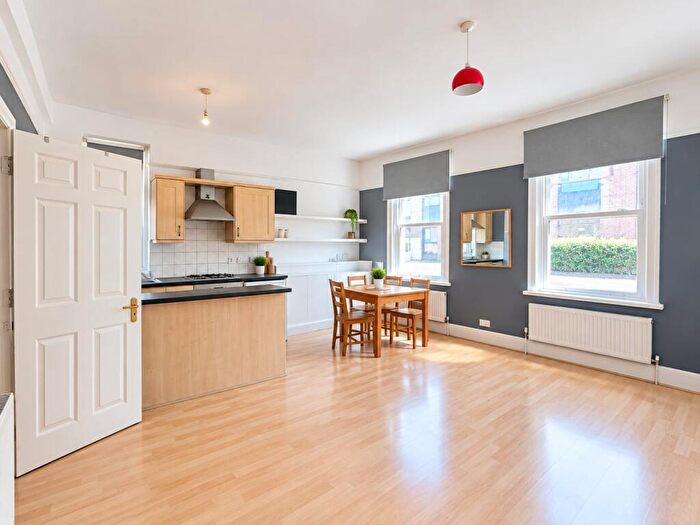 1 Bedroom Apartment To Rent In High Street, Purley, CR8