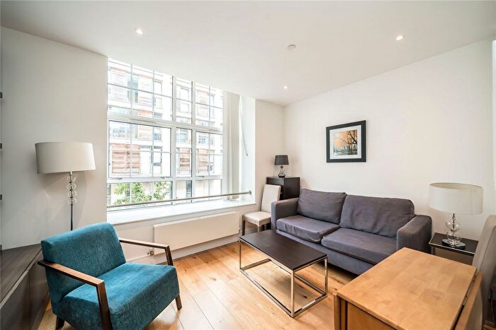 Studio To Rent In Clapham Road, London, SW9