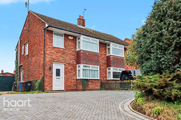 3 Bedroom Semi Detached House For Sale In Humber Doucy Lane, Ipswich, IP4