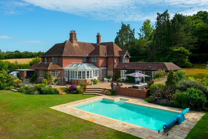 4 Bedroom Detached House For Sale In Lilyvale, Smeeth, Ashford, TN25