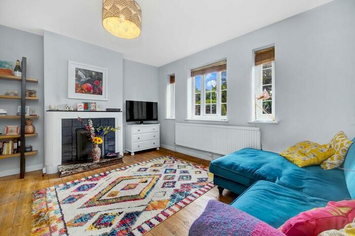 1 Bedroom Flat To Rent In Lancaster Avenue, London, SE27