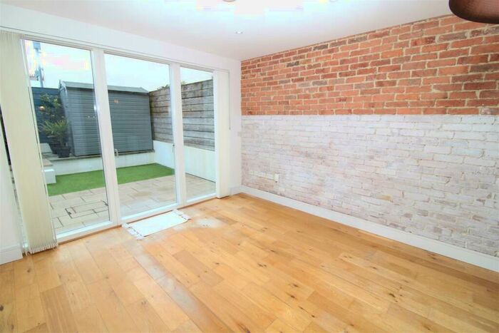 4 Bedroom House To Rent In Upper Gloucester Road, Brighton, BN1