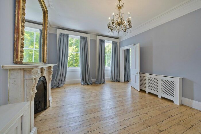 2 Bedroom Flat To Rent In Cranley Gardens, South Kensington, SW7