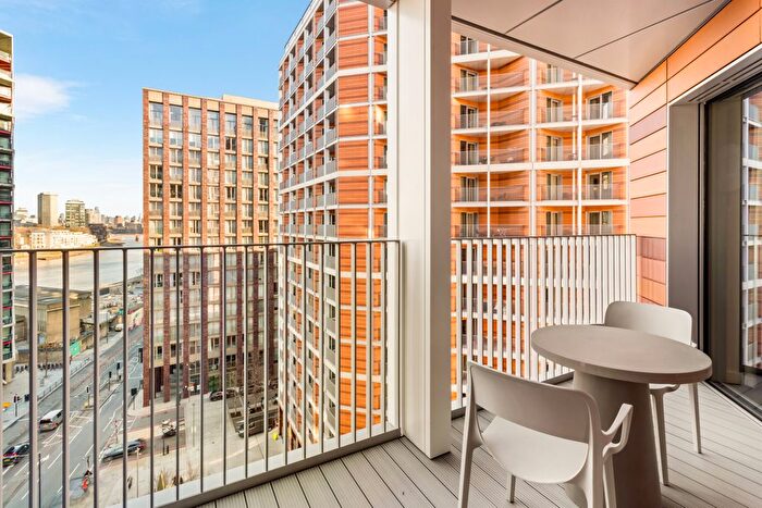 1 Bedroom Flat To Rent In Nine Elms Lane, London, SW11