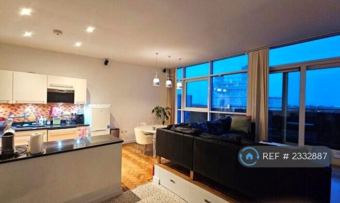 2 Bedroom Flat To Rent In Penthouse Royal Arsenal Riverside, London, SE18
