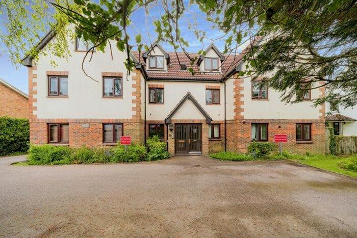 1 Bedroom Flat To Rent In Hampden Lodge, Heathfield, TN21