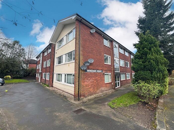 2 Bedroom Flat To Rent In Windsor Court, Ashton Lane, Sale, M33