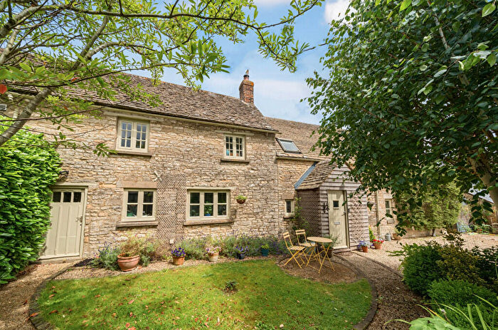 4 Bedroom Semi-Detached House For Sale In Lower End, Leafield, Witney, OX29