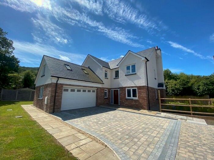 5 Bedroom Detached House For Sale In Tan Y Bryn Terrace, Cwmgwrach, Neath, Neath Port Talbot., SA11