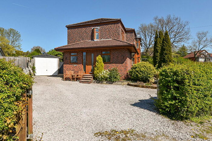 4 Bedroom Semi Detached House For Sale In Bolton Road, Anderton, Lancashire, PR6