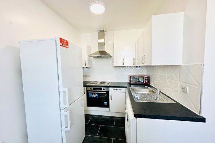 1 Bedroom Flat To Rent In Castle Boulevard, Nottingham, NG7