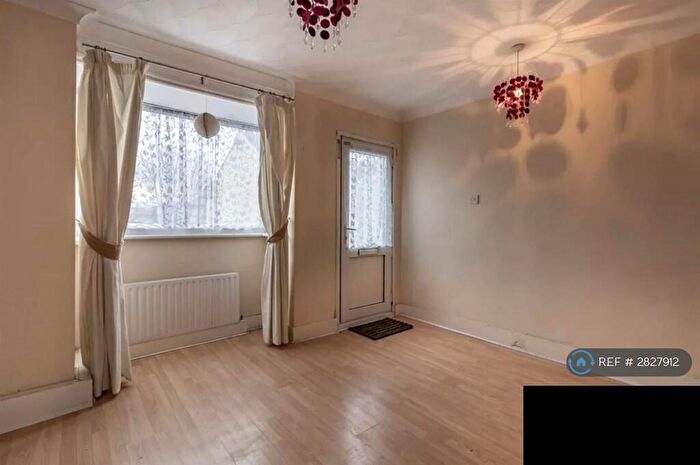 3 Bedroom Terraced House To Rent In London Road, Grays, RM20