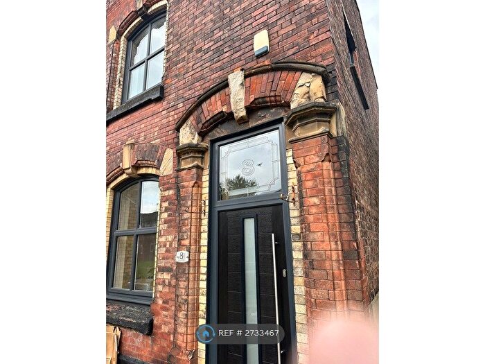 4 Bedroom Semi Detached House To Rent In Derby Street, Prescot, L34