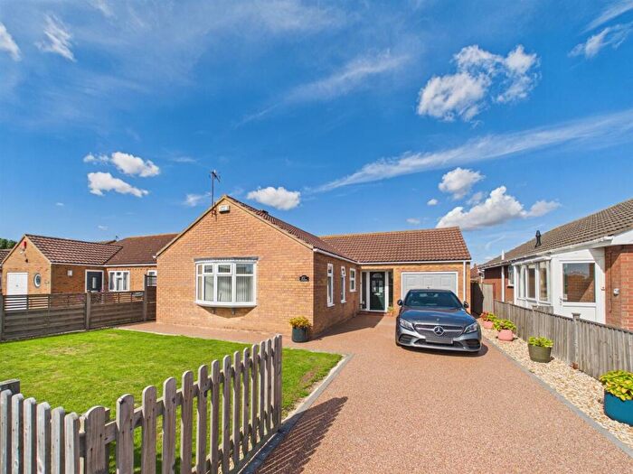 3 Bedroom Detached Bungalow For Sale In Dorset Court, Sutton-On-Sea, LN12