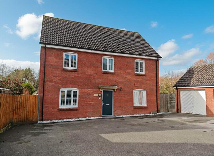 4 Bedroom Detached House For Sale In Goldfinch Road, Melksham, SN12
