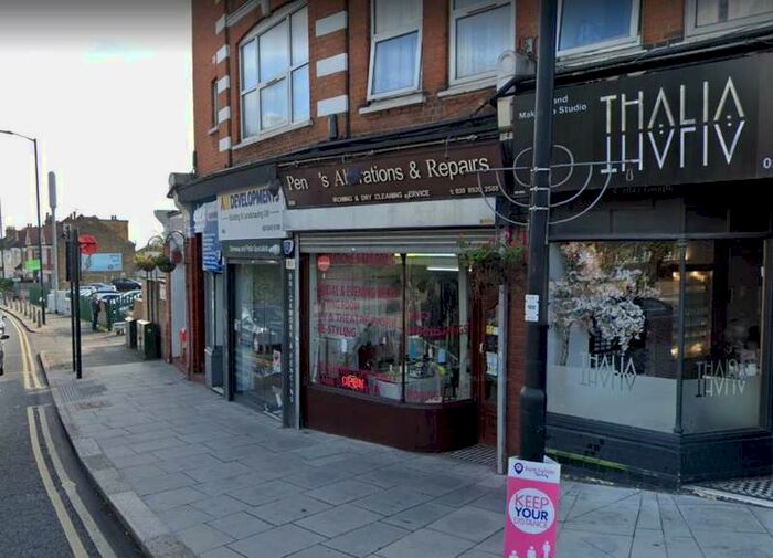 Commercial Property To Rent In Shop Front Unit - Green Lanes, London, N13