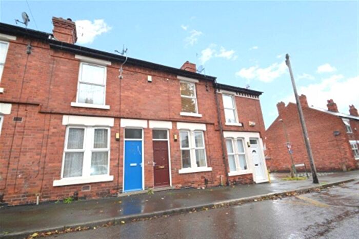 2 Bedroom House To Rent In Durnford Street, Nottingham, NG7