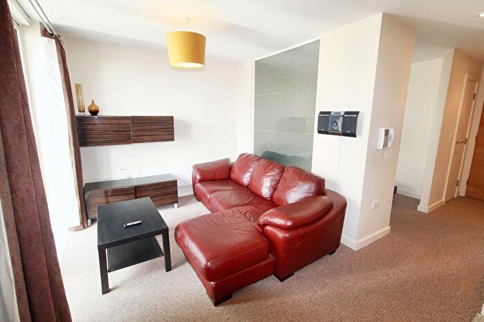 Studio To Rent In Blackfriars Road, Salford, M3