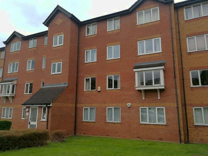 2 Bedroom Flat To Rent In Armoury Road, Deptford, SE8