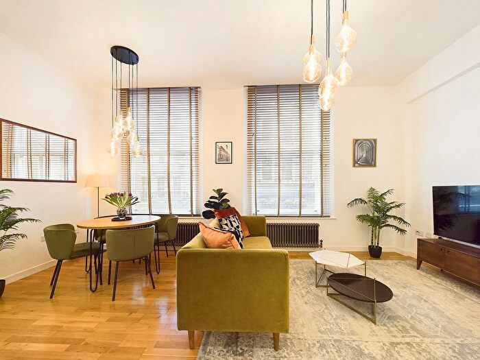 1 Bedroom Flat To Rent In Covent Garden, WC2E