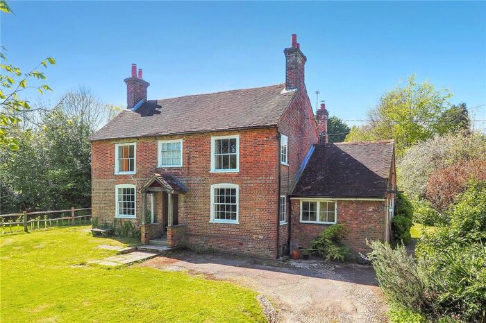 4 Bedroom Detached House For Sale In Waterworks Road, Petersfield, Hampshire, GU32