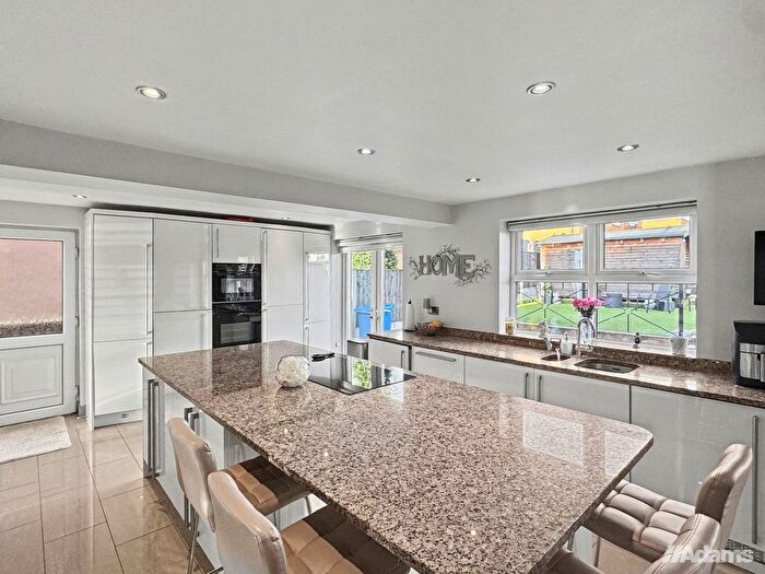 5 Bedroom Detached House For Sale In Campsey Ash, Sandringham Gardens, Widnes, WA8