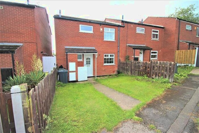 3 Bedroom End Of Terrace House To Rent In Upper Rye Close, Whiston, Rotherham, S60