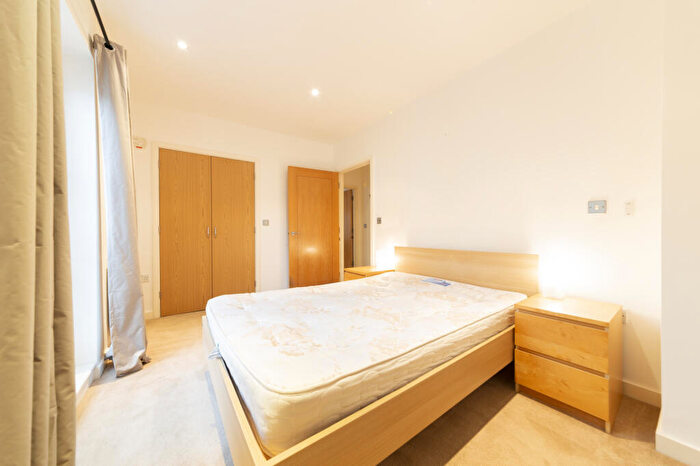 2 Bedroom Apartment To Rent In Northpoint Square, London, NW1