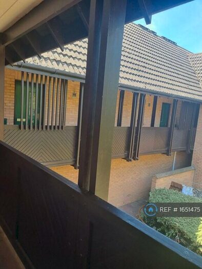 Studio To Rent In Osborne Street, Slough, SL1