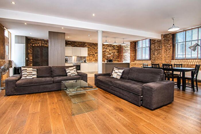 3 Bedroom Flat To Rent In Charlotte Road, Shoreditch Triangle, EC2A