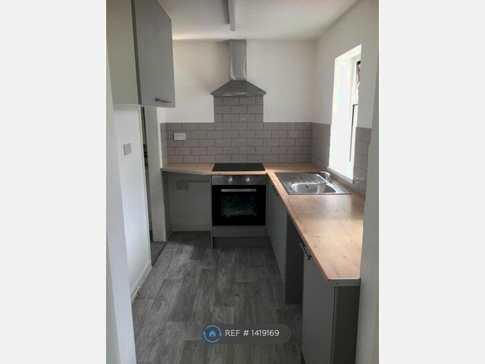 1 Bedroom Flat To Rent In Embankment Road, Plymouth, PL4