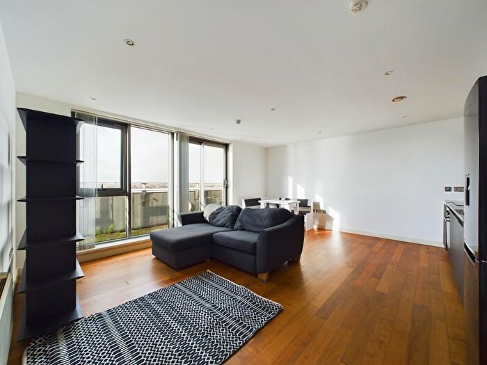 1 Bedroom Flat To Rent In Waterside, William Jessop Way, L3