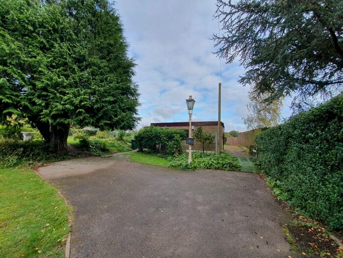 1 Bedroom Bungalow To Rent In Stoneleigh Road, Coventry, CV4