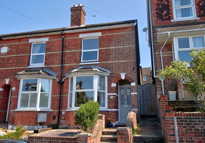 2 Bedroom End Terrace House For Sale In St. Marys Road, Tonbridge, TN9
