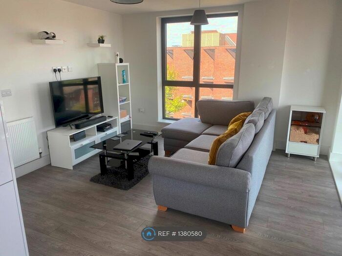 1 Bedroom Flat To Rent In Homesdale Road, Bromley, BR2