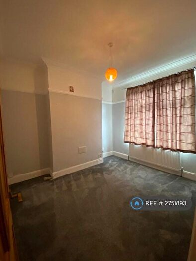 3 Bedroom Terraced House To Rent In Conway Road, Leicester, LE2