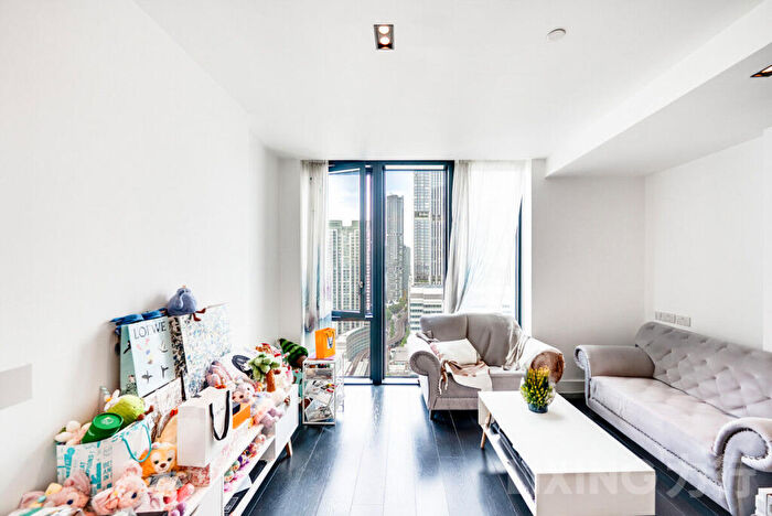 1 Bedroom Apartment For Sale In Amory Tower, Canary Wharf, E14