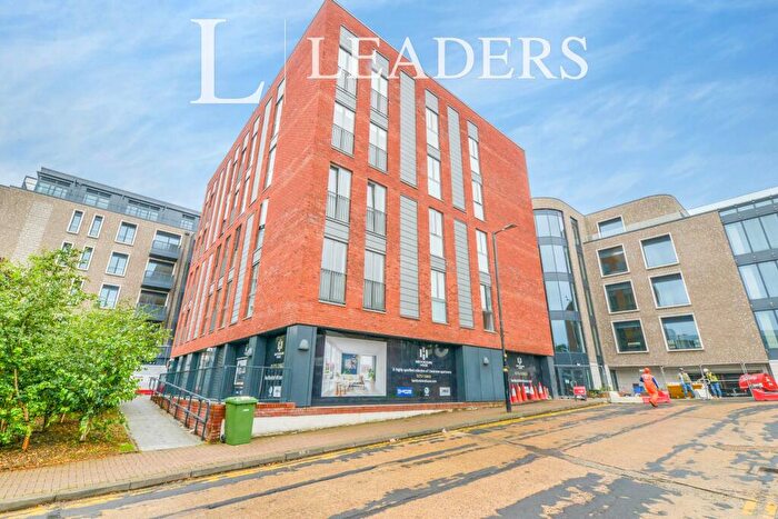 1 Bedroom Flat To Rent In Hertfordshire House, Civic Close, AL1