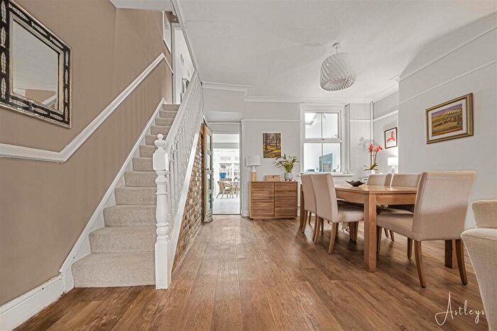 3 Bedroom Terraced House For Sale In Woodville Road, Mumbles, Swansea, SA3
