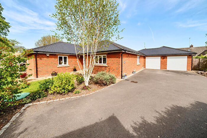 3 Bedroom Detached Bungalow For Sale In Manor Close, Urchfont, Devizes, SN10