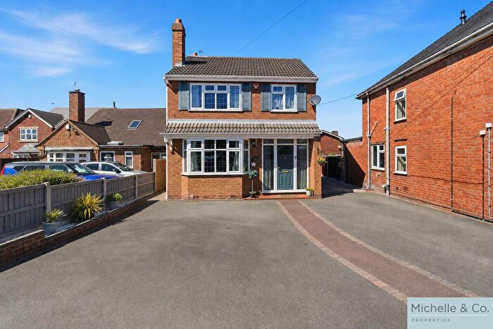 3 Bedroom Detached House For Sale In Wildmoor Lane, Bromsgrove, B61