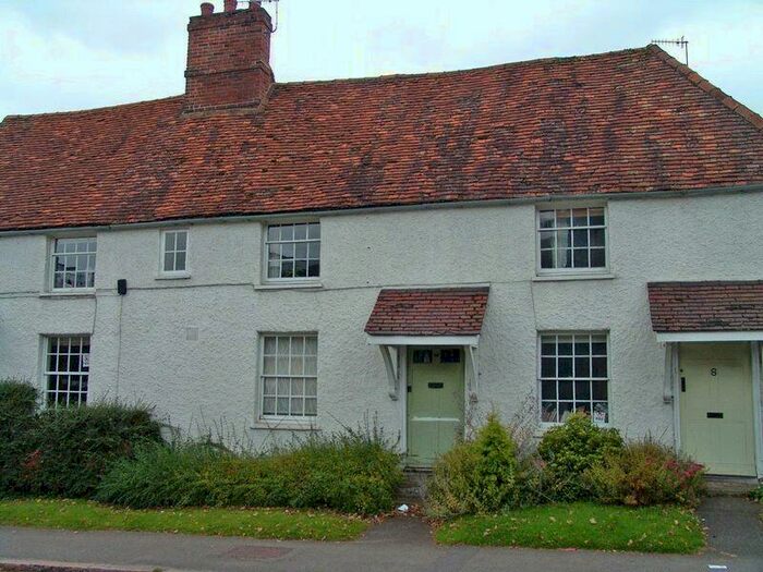 2 Bedroom Terraced House To Rent In High Street, Great Missenden, HP16