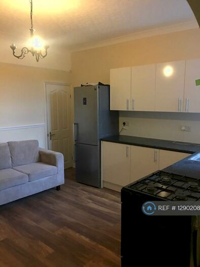 5 Bedroom Terraced House To Rent In Beaconsfield Road, Coventry, CV2