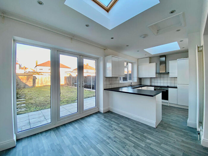 3 Bedroom Terraced House For Sale In Wykeham Road, HA3