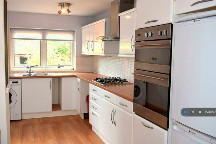 3 Bedroom Terraced House To Rent In Church Lane, Bedminster, Bristol, BS3