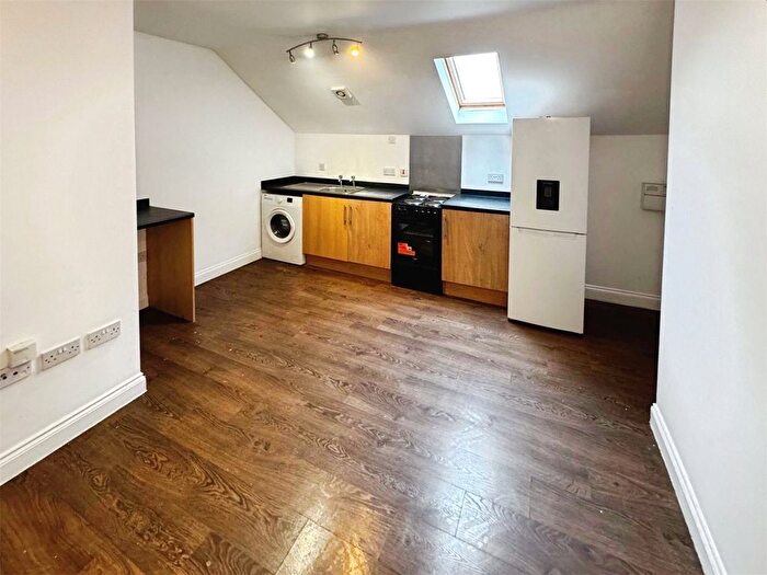 1 Bedroom Flat To Rent In St. Mary Street, Ilkeston, Derbyshire, DE7