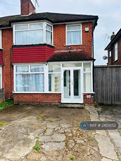 3 Bedroom Semi-Detached House To Rent In Tewkesbury Gardens, London, NW9