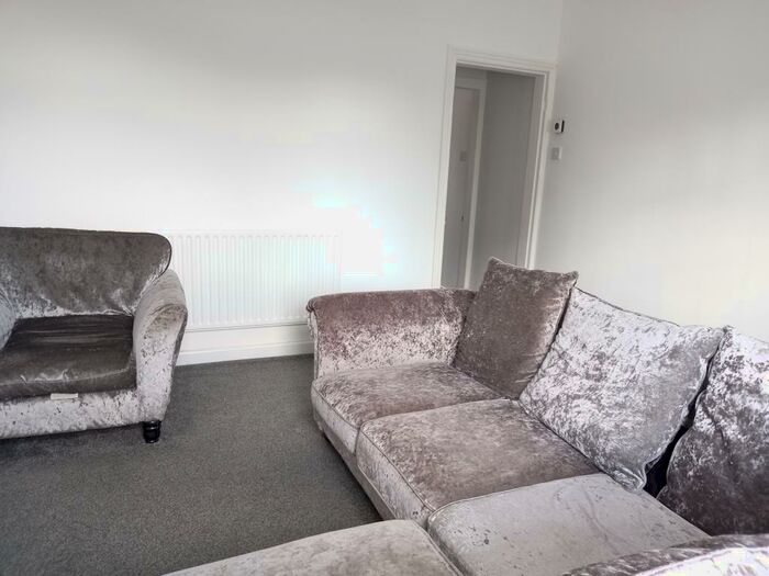 3 Bedroom Terraced House To Rent In Grantham Road, Sleaford, NG34